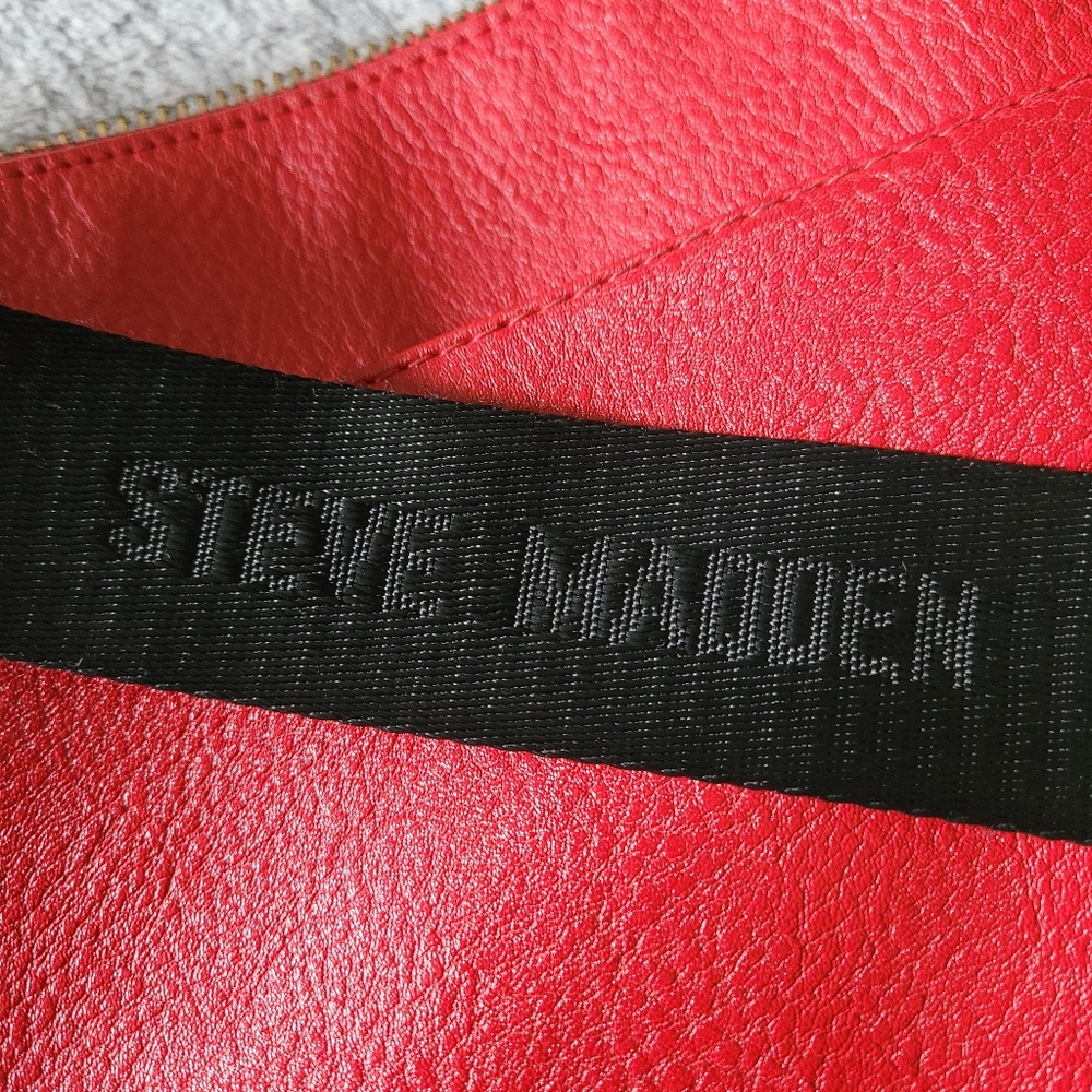 Red Steve Madden Crossbody Bag - Picture 4 of 11